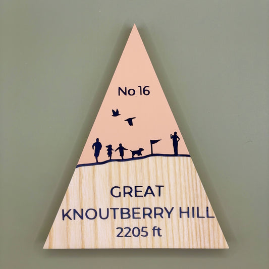 Great Knoutberry Hill - Handmade Wooden Peak